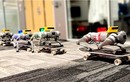 Ấn tượng khoảnh khắc robot trượt ván, giao hàng chuyên nghiệp 