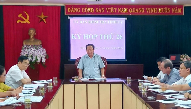 Kỷ luật khiển trách Chủ tịch Hội Liên hiệp phụ nữ tỉnh Hải Dương Ky luat khien trach Chu tich Hoi Lien hiep phu nu tinh Hai Duong