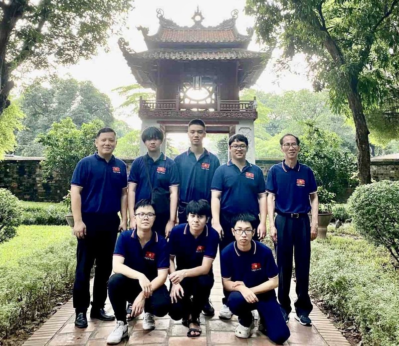 Học sinh Việt Nam đoạt 2 Huy chương Vàng Olympic Toán Quốc tế Hoc sinh Viet Nam doat 2 Huy chuong Vang Olympic Toan Quoc te
