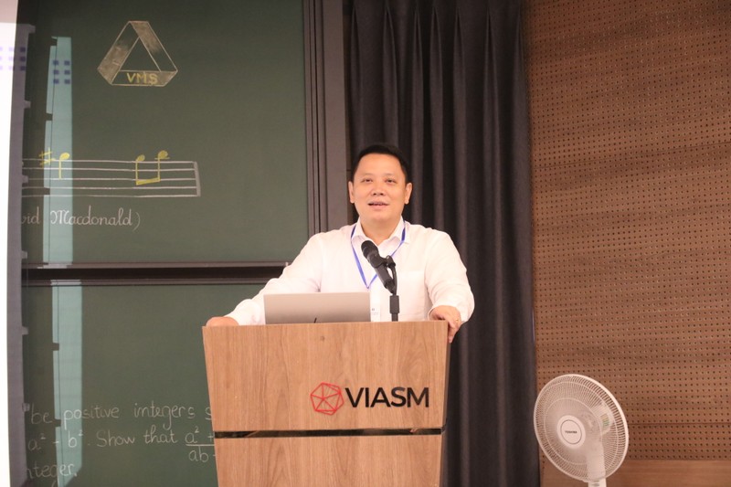 50 năm Việt Nam tham dự IMO: Niềm tự hào không chỉ ở huy chương - Hình 3 50 nam Viet Nam tham du IMO: Niem tu hao khong chi o huy chuong-Hinh-3